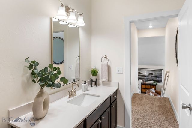 511 Reflector Road, Belgrade, MT 59714