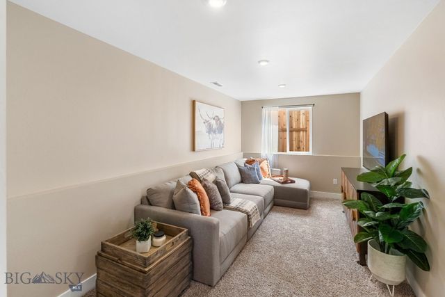 511 Reflector Road, Belgrade, MT 59714