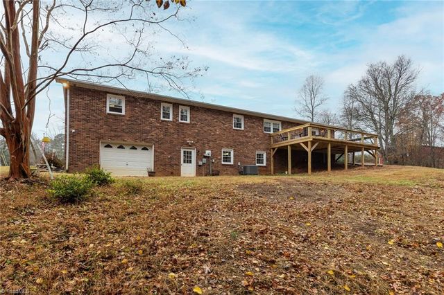 1984 Austin Little Mountain Road, Ronda, NC 28670