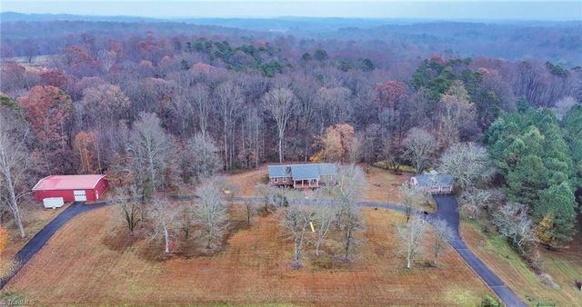 1984 Austin Little Mountain Road, Ronda, NC 28670
