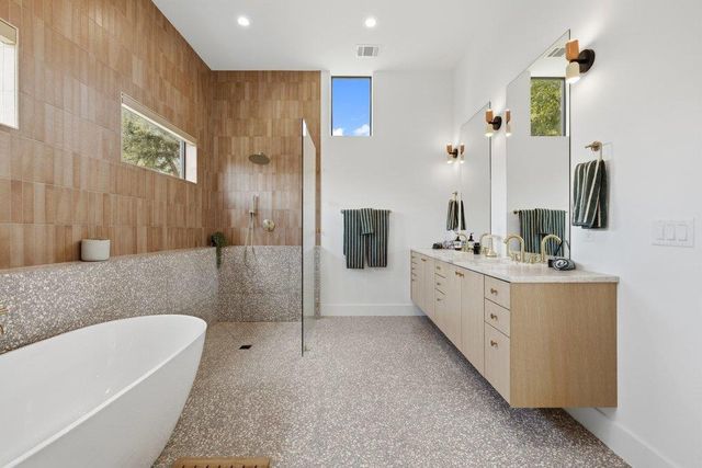 1712 Saracen RD, Austin, TX 78733