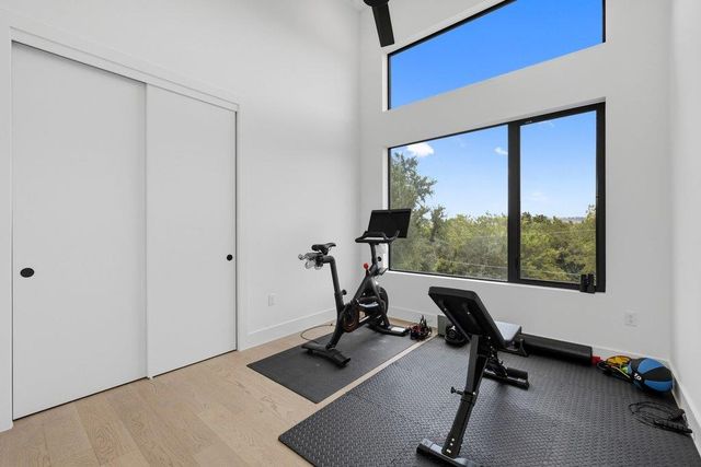1712 Saracen RD, Austin, TX 78733