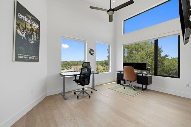 1712 Saracen RD, Austin, TX 78733
