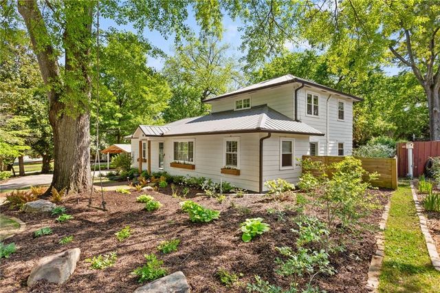 1444 Mimosa Circle SE, Smyrna, GA 30080