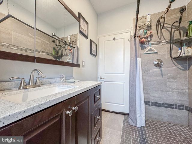 1120 BLEIGH AVE, Philadelphia, PA 19111