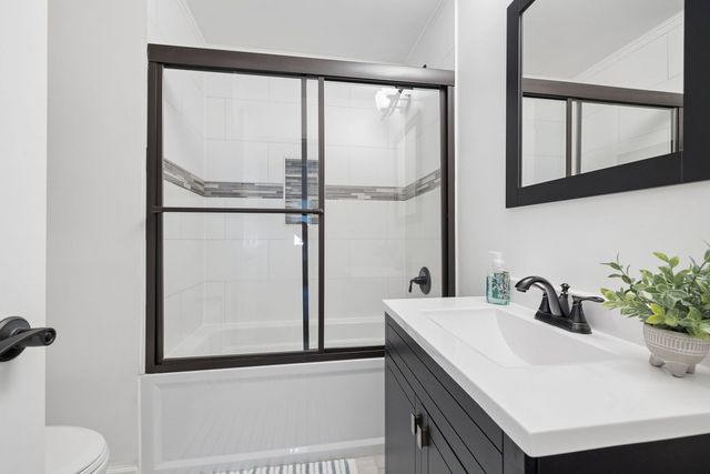 1001 Mccameron Avenue, Lockport, IL 60441