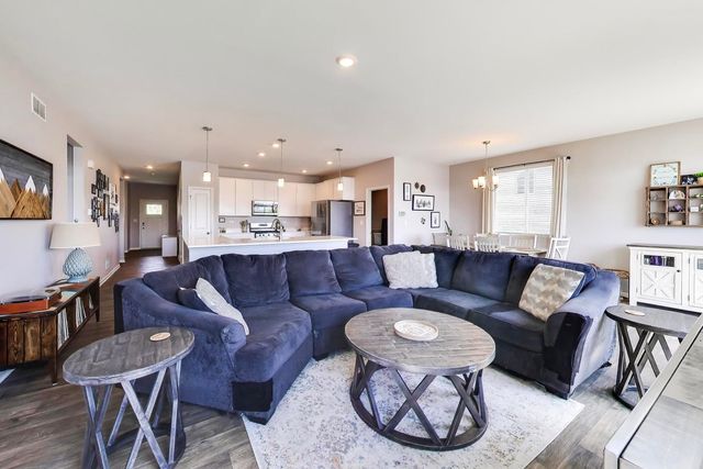 3807 Flynn Street, Mchenry, IL 60050