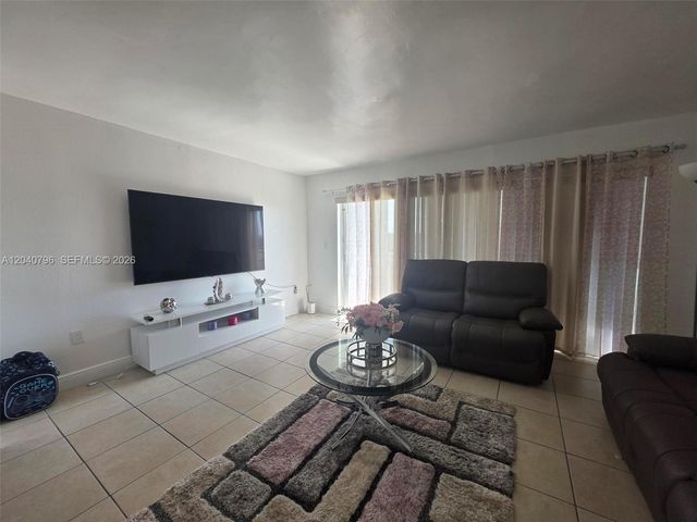 9375 Fontainebleau Blvd L311, Miami, FL 33172