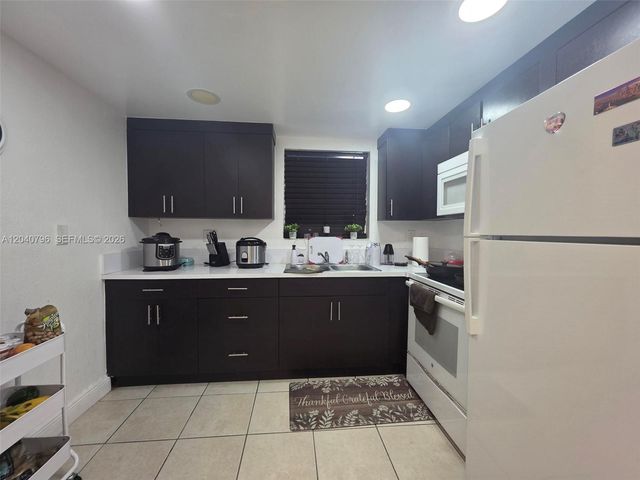 9375 Fontainebleau Blvd L311, Miami, FL 33172