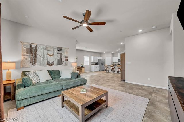 10257 Sequoia Falls Place, Las Vegas, NV 89149