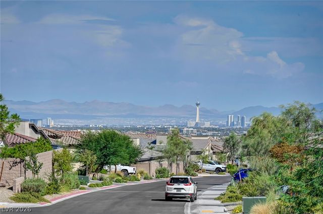 10257 Sequoia Falls Place, Las Vegas, NV 89149