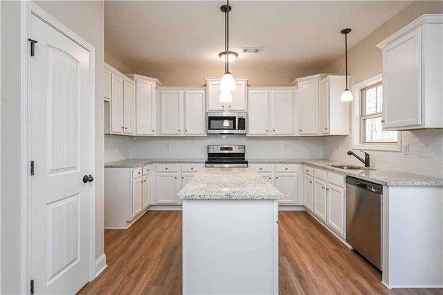 6095 Crowley Drive, Douglasville, GA 30135