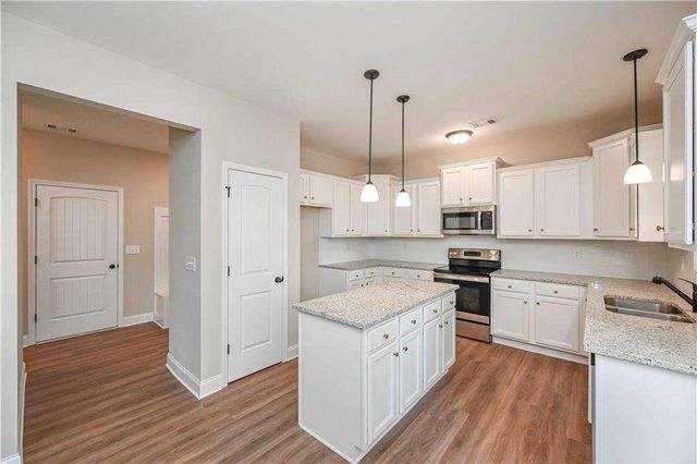 6095 Crowley Drive, Douglasville, GA 30135