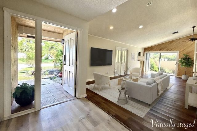 7160 NW 4TH Avenue, Boca Raton, FL 33487