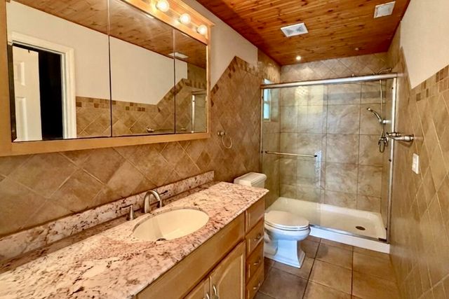 7160 NW 4TH Avenue, Boca Raton, FL 33487