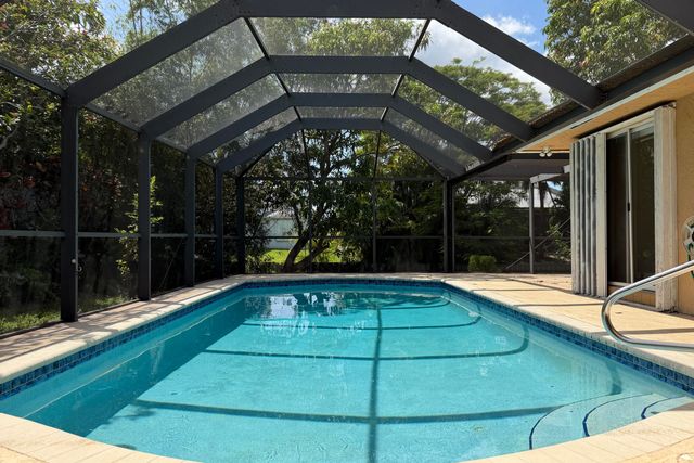7160 NW 4TH Avenue, Boca Raton, FL 33487