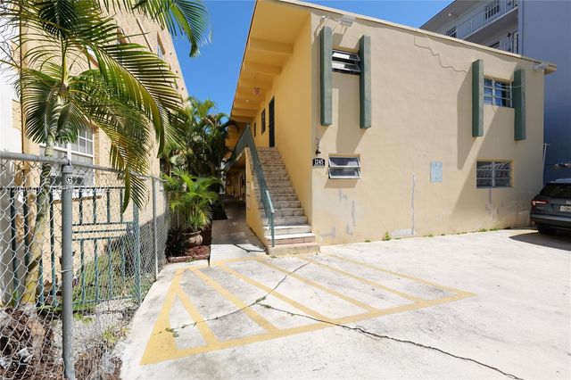 1245 Pennsylvania Ave 8, Miami Beach, FL 33139