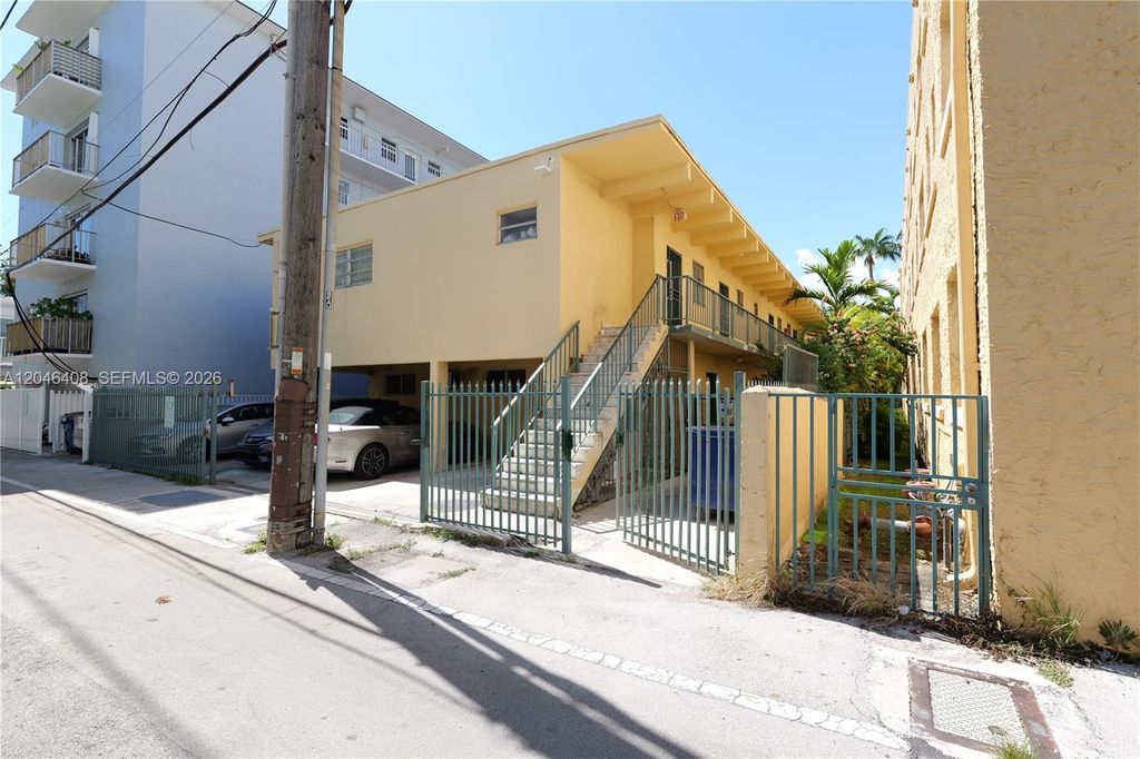 1245 Pennsylvania Ave 8, Miami Beach, FL 33139