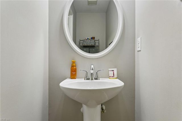 473 Queens Creek RD, Williamsburg, VA 23185