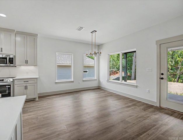 121 Glock Lane, Hot Springs, AR 71913