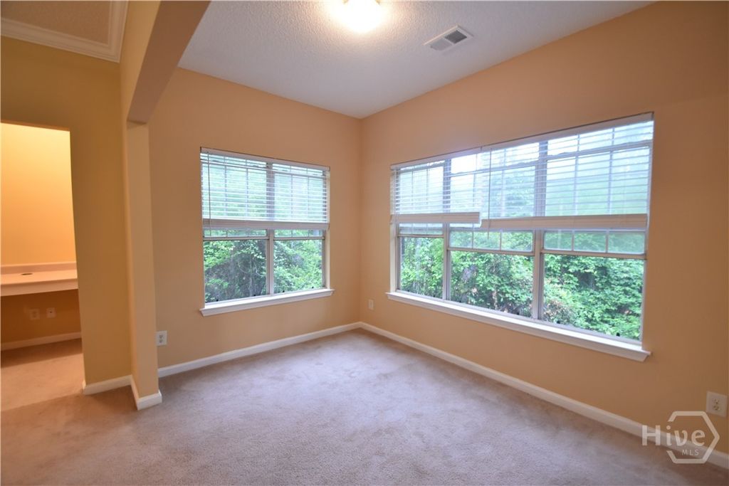 Image 4 of property listing at 1202 Walden Park Drive, Savannah, GA 31410
