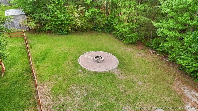 153 home stretch Lane, Raeford, NC 28376