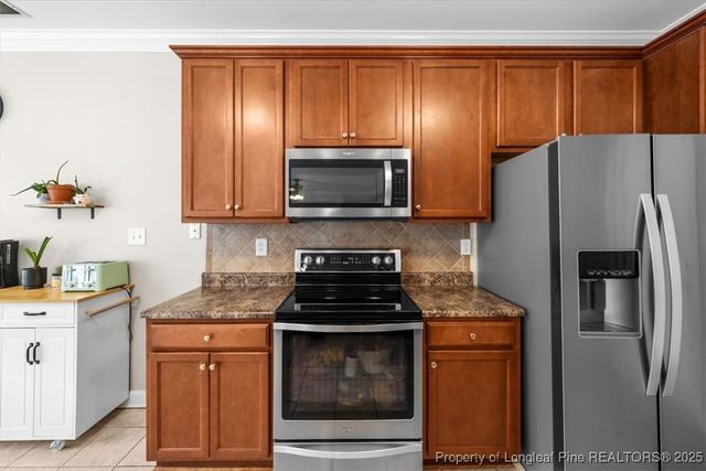 153 home stretch Lane, Raeford, NC 28376