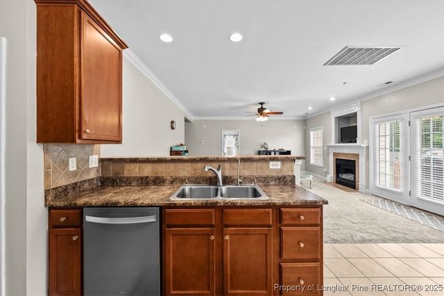 153 home stretch Lane, Raeford, NC 28376