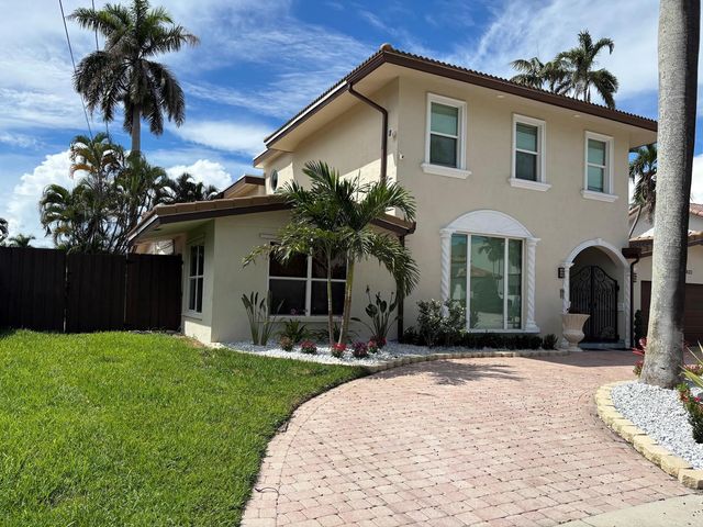 4821 NE 28th Avenue, Lighthouse Point, FL 33064