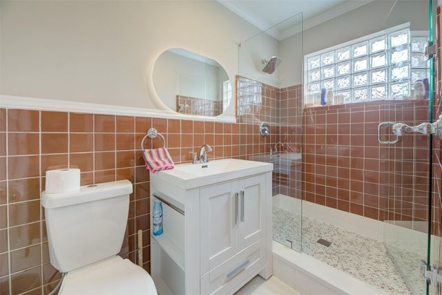 4821 NE 28th Avenue, Lighthouse Point, FL 33064