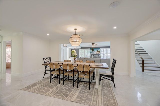 4821 NE 28th Avenue, Lighthouse Point, FL 33064