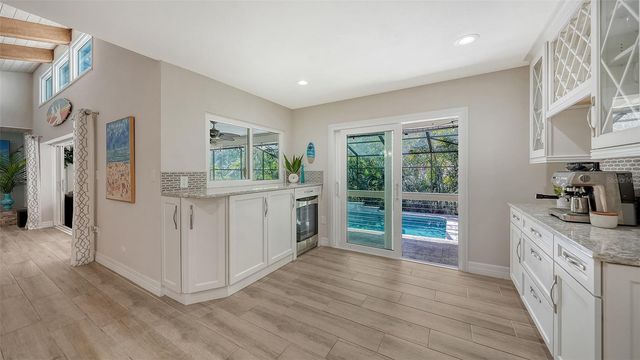 5231 SIESTA COVE DRIVE, Sarasota, FL 34242