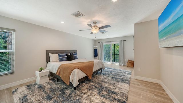 5231 SIESTA COVE DRIVE, Sarasota, FL 34242