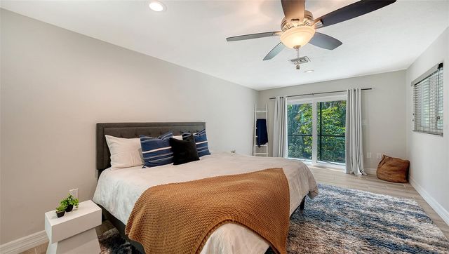 5231 SIESTA COVE DRIVE, Sarasota, FL 34242