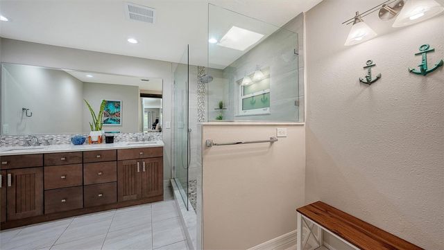 5231 SIESTA COVE DRIVE, Sarasota, FL 34242