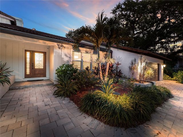 5231 SIESTA COVE DRIVE, Sarasota, FL 34242