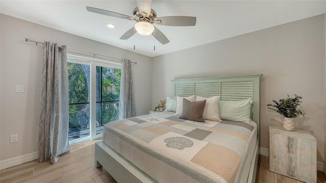 5231 SIESTA COVE DRIVE, Sarasota, FL 34242