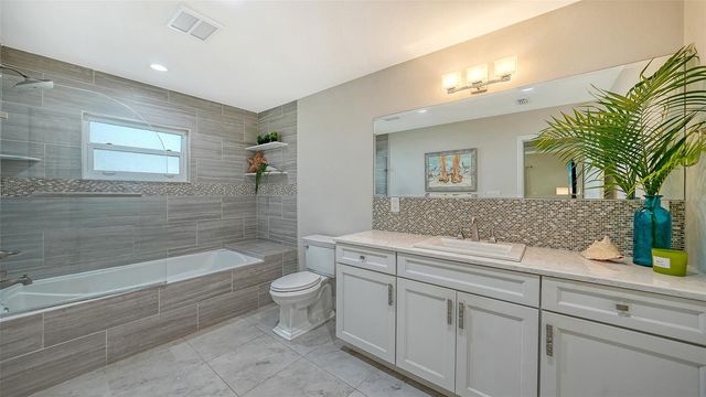 5231 SIESTA COVE DRIVE, Sarasota, FL 34242