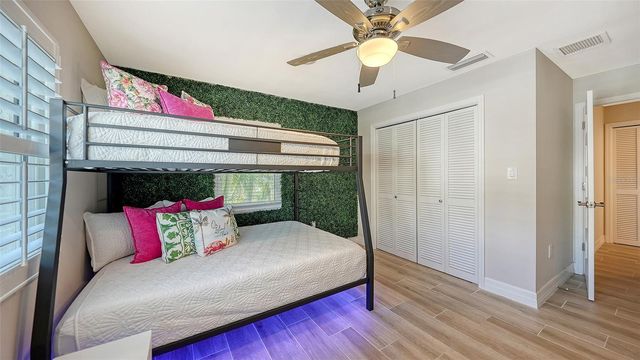 5231 SIESTA COVE DRIVE, Sarasota, FL 34242