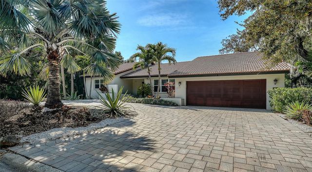 5231 SIESTA COVE DRIVE, Sarasota, FL 34242