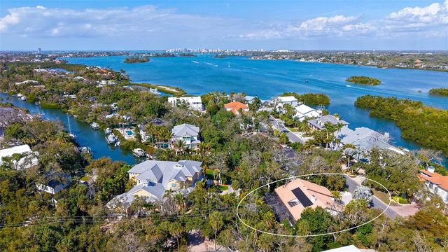 5231 SIESTA COVE DRIVE, Sarasota, FL 34242