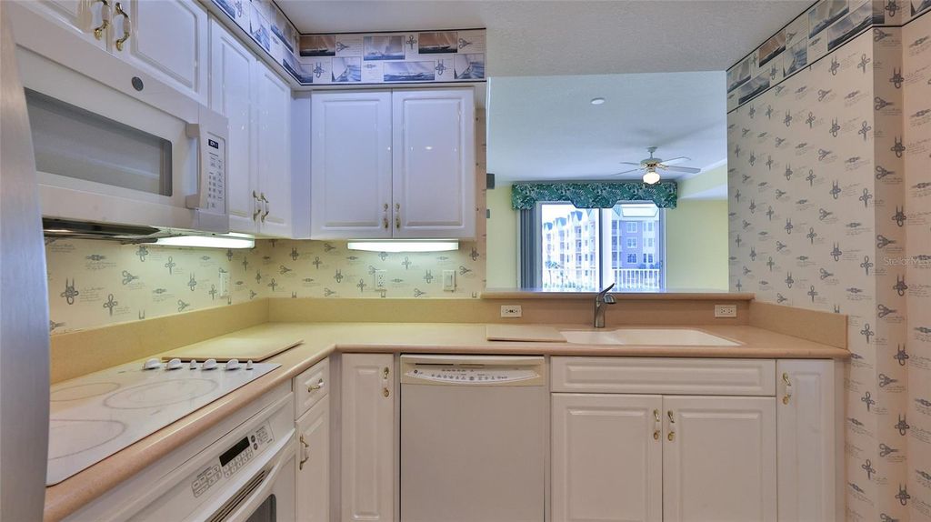Image 31 of property listing at 4620 RIVERWALK VILLAGE COURT 7306, Ponce Inlet, FL 32127