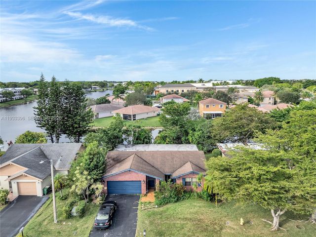 7545 NW 99th Ave, Tamarac, FL 33321