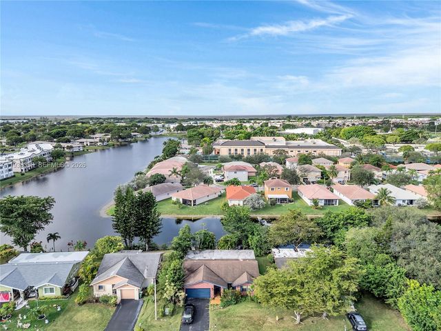 7545 NW 99th Ave, Tamarac, FL 33321