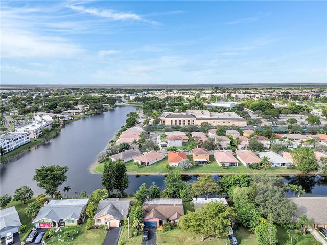 7545 NW 99th Ave, Tamarac, FL 33321