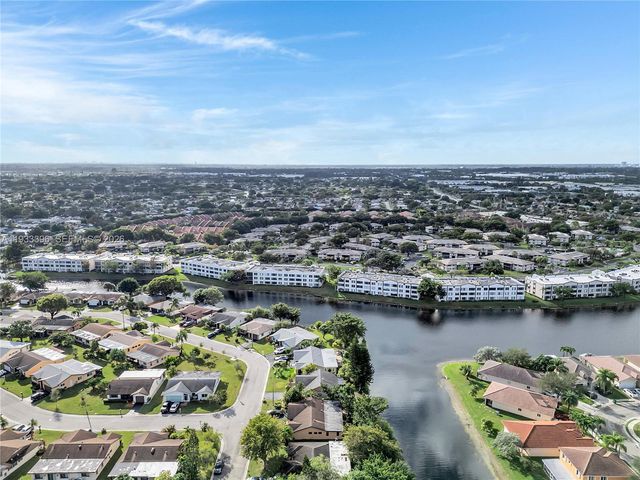 7545 NW 99th Ave, Tamarac, FL 33321