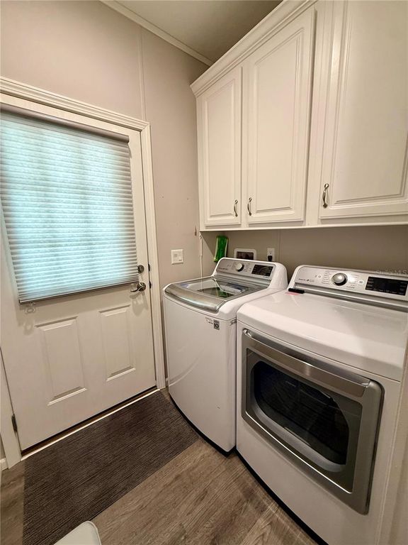 Image 6 of property listing at 34572 GARDENIA DRIVE N, Pinellas Park, FL 33781