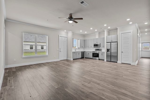 3282 Ganzer Road W 819B, Denton, TX 76207