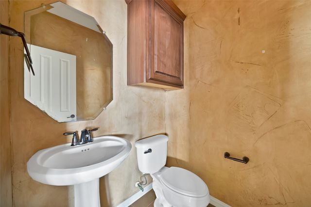 2852 England Parkway, Grand Prairie, TX 75054