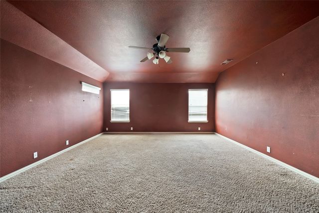 2852 England Parkway, Grand Prairie, TX 75054